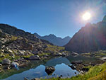 Dale Lake with Cube Rock Pass and Split Mountain in the background.
